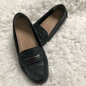 Vionic leather driving flats size 6.5
